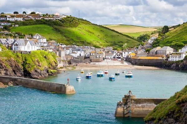 Port Isaac 600x400 - Film, TV and Literature
